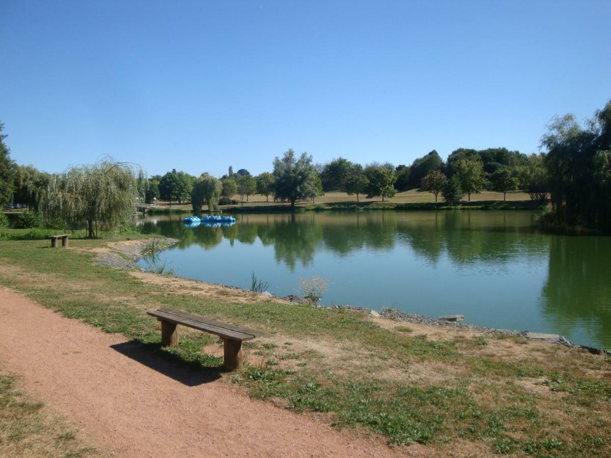 Studios Etape Du Lac Bourbon-Lancy Exterior foto