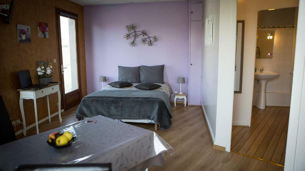 Studios Etape Du Lac Bourbon-Lancy Exterior foto
