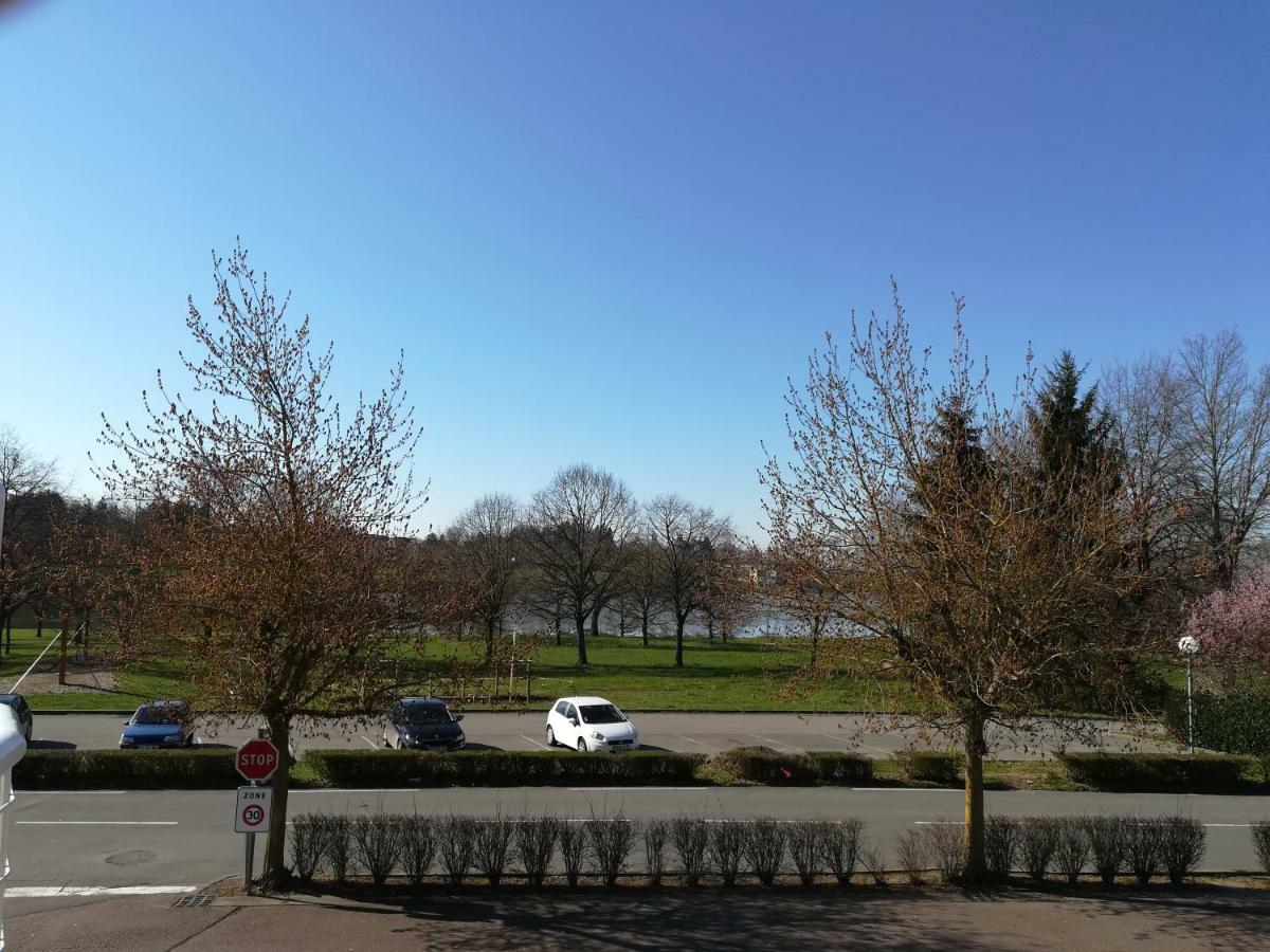 Studios Etape Du Lac Bourbon-Lancy Exterior foto